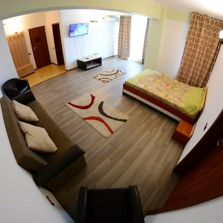 David Aprilia Apartment Navodari Luaran gambar