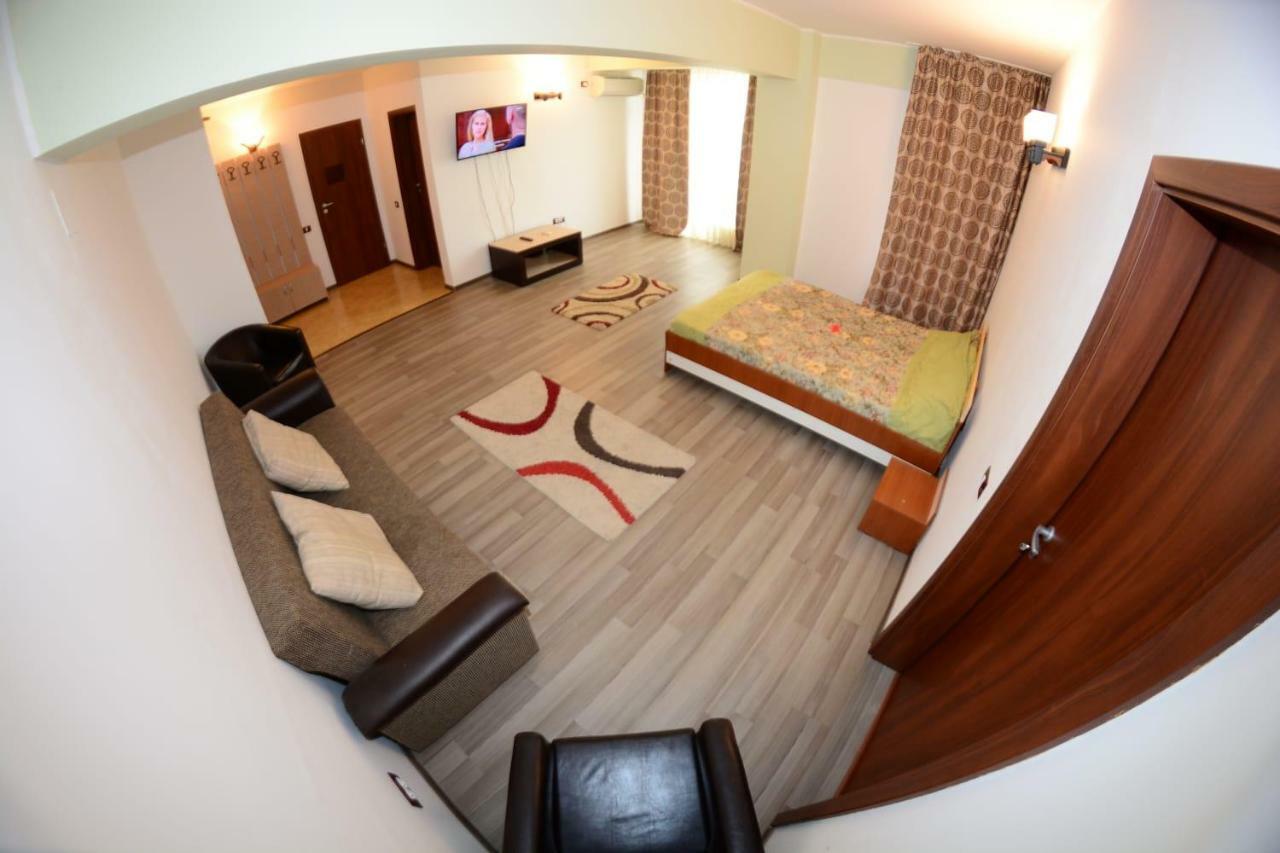 David Aprilia Apartment Navodari Luaran gambar