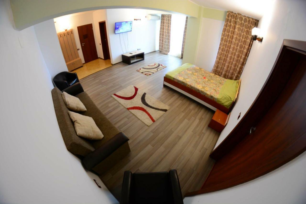 David Aprilia Apartment Navodari Luaran gambar